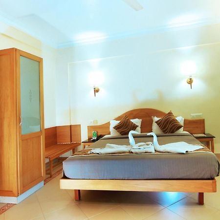 Royal Omars Hotel Kannur Exterior photo