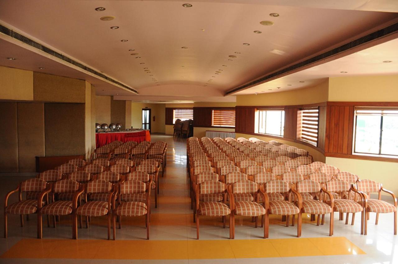 Royal Omars Hotel Kannur Exterior photo