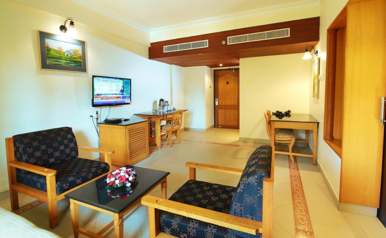 Royal Omars Hotel Kannur Exterior photo