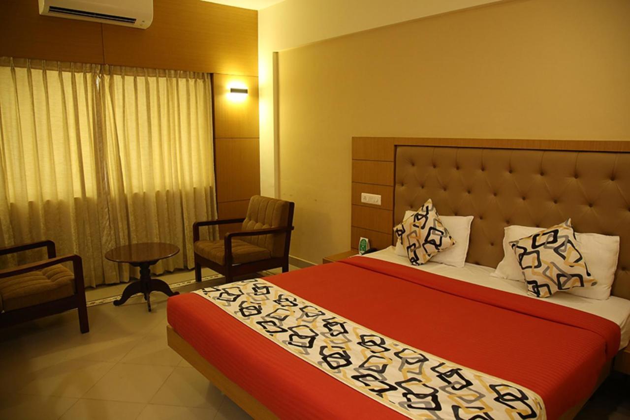 Royal Omars Hotel Kannur Exterior photo
