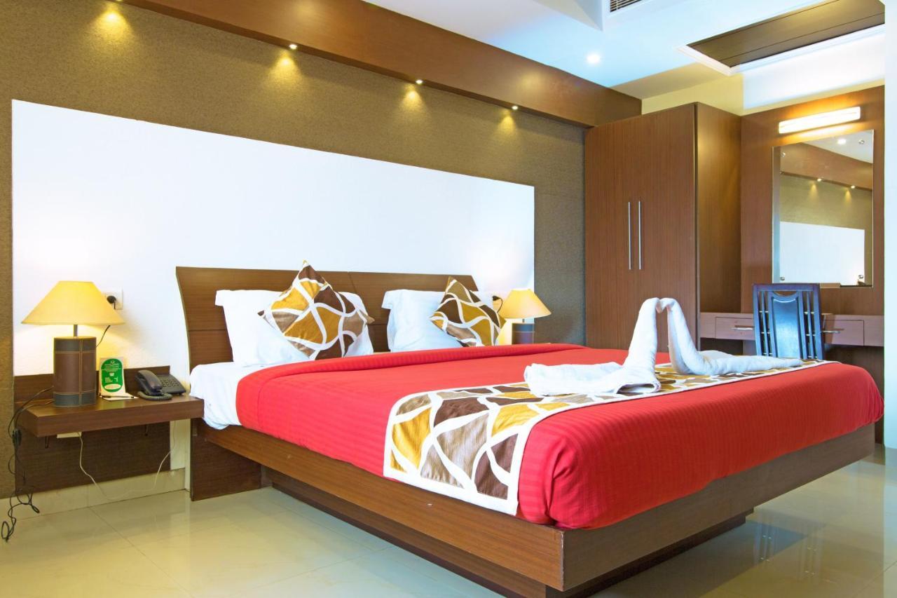 Royal Omars Hotel Kannur Exterior photo