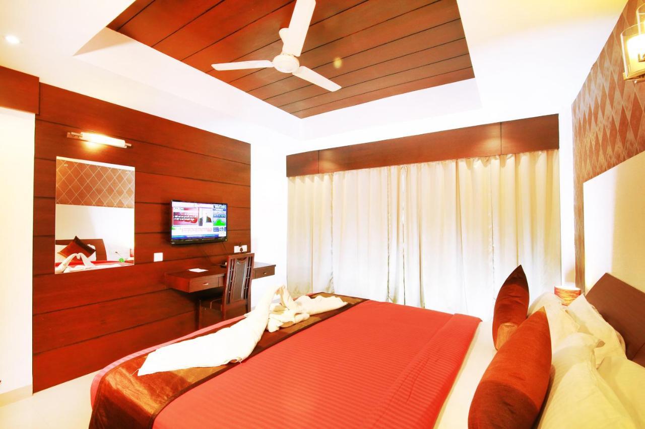 Royal Omars Hotel Kannur Exterior photo